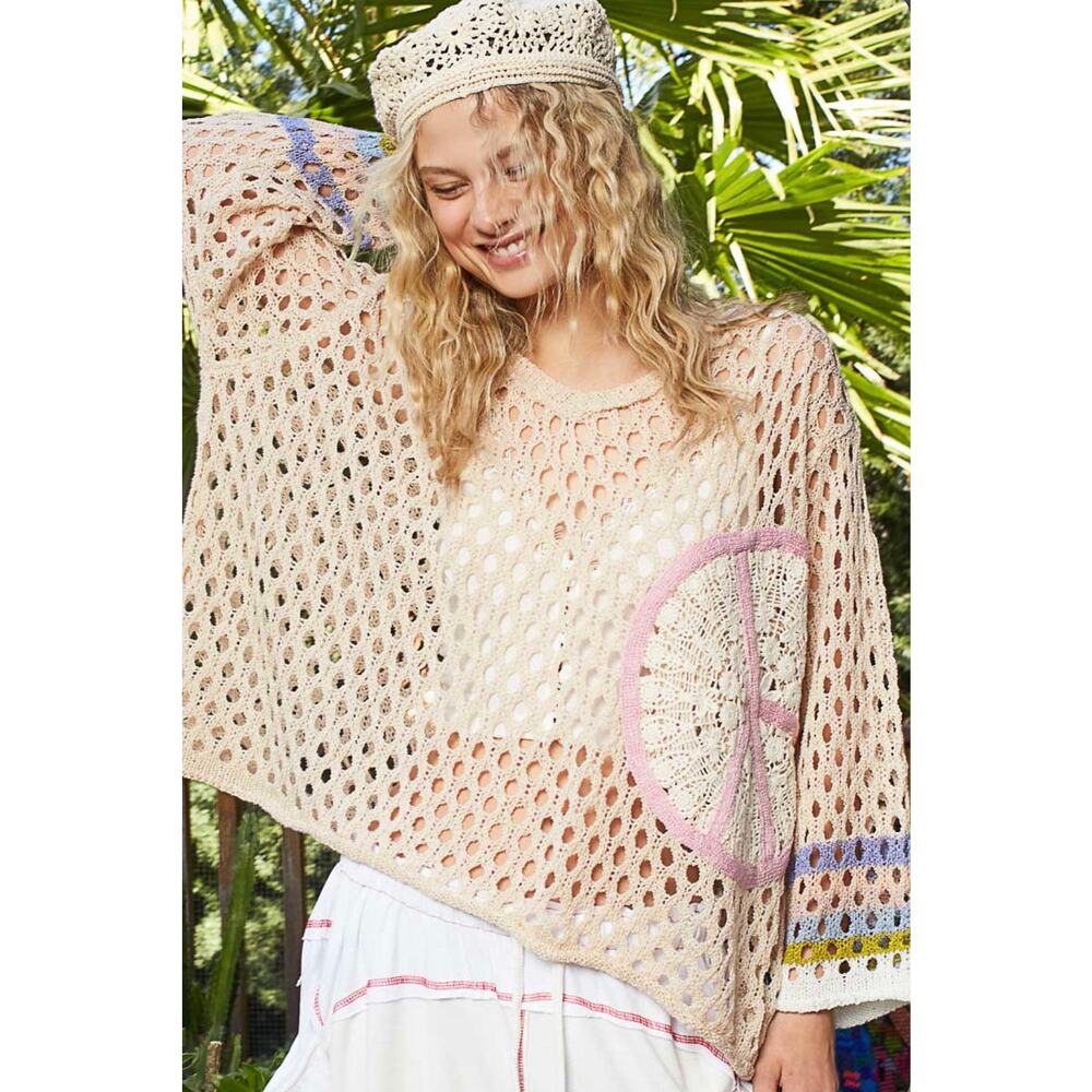 V-neck Long Sleeve Roomy Fit Thin Sweater with Crochet Peace Point - Picture 3 of 4